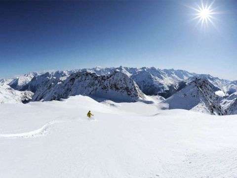 Sonnenskifahren im Ötztal