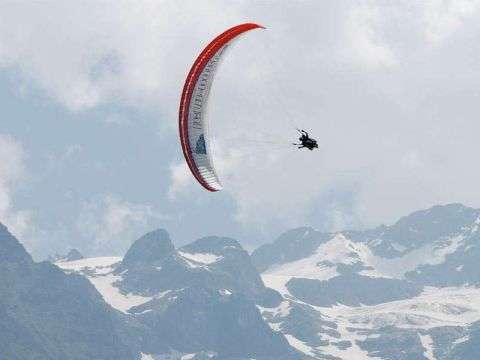 Paragleiten und Gleitschirmfliegen in Sölden in Tirol