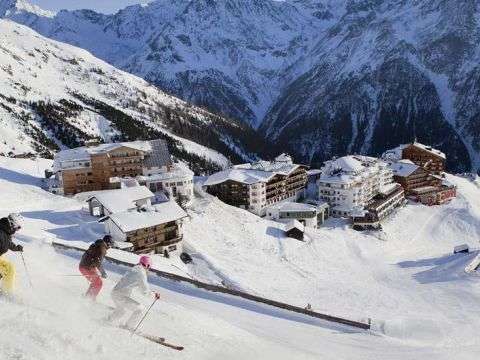 Skihotel im Skizentrum Sölden